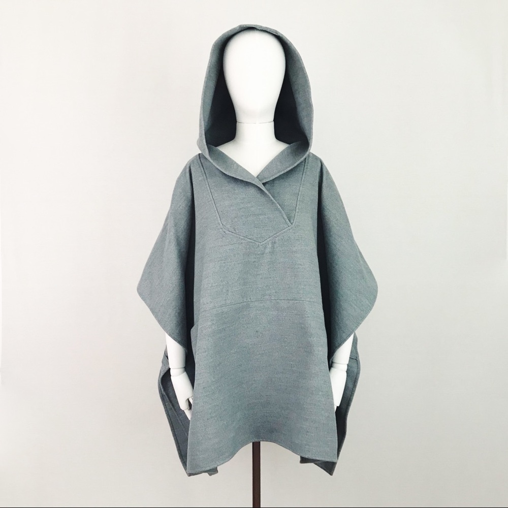 🆕 New York & Company Hooded Poncho